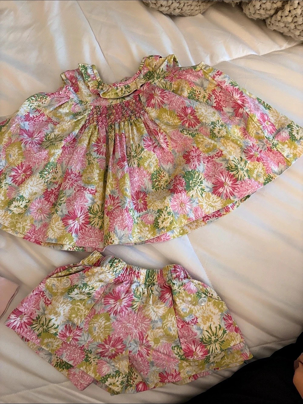 Alice Kathleen and co 2 piece smocked outfit floral 2t